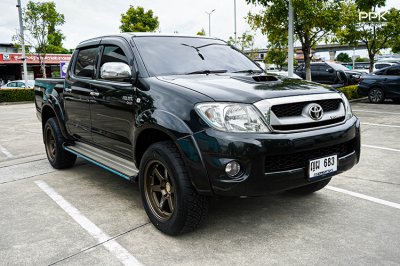 2011 Toyota HILUX VIGO 2.5 Double Cab E Prerunner Pickup