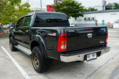 2011 Toyota HILUX VIGO 2.5 Double Cab E Prerunner Pickup