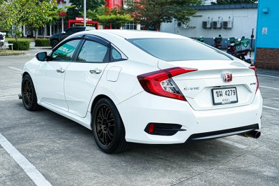 2017 Honda CIVIC 1.8 FC EL