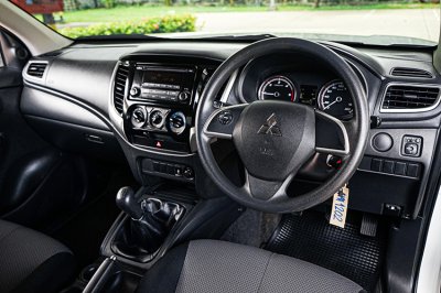 2022 Mitsubishi Triton 2.5 Mega Cab GLX