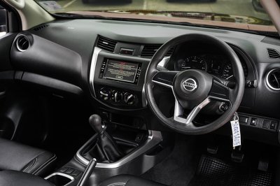 2021 Nissan Navara 2.5 SL King Cab