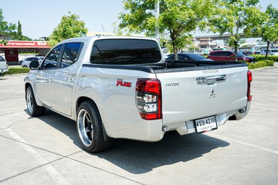 2021 MITSUBISHI TRITON  2.5 GLX DOUBLE CAB