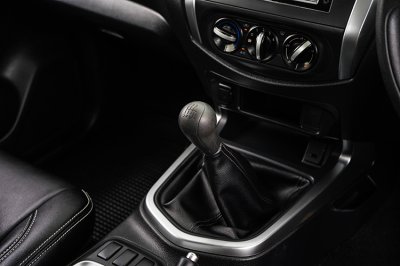 2021 Nissan Navara 2.5 SL King Cab