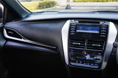 2019 Toyota YARIS 1.2 E