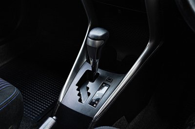 2019 Toyota YARIS 1.2 E