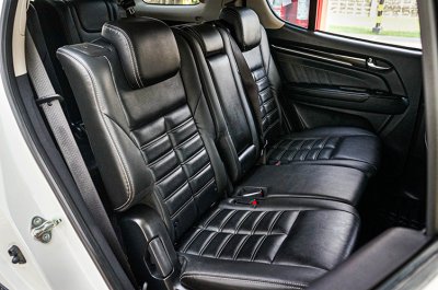 2020 Isuzu MU-X 3.0  The Onyx