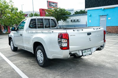 2022 Mitsubishi Triton 2.5 GL Single Cab