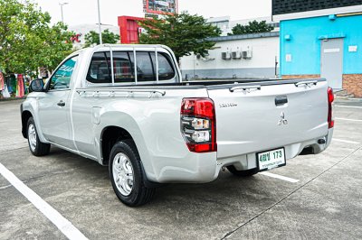 2022 Mitsubishi Triton 2.5 GL Single Cab
