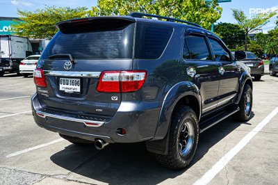 2010 Toyota FORTUNER 3.0 V 4WD SUV