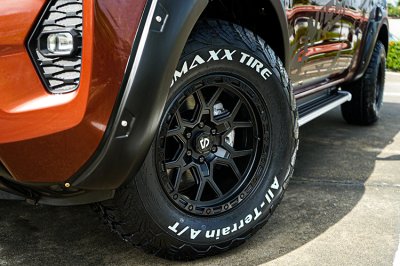 2022 Nissan Navara 2.5 SL King Cab