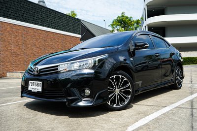 2015 Toyota Corolla Altis 1.8 Esport Sedan