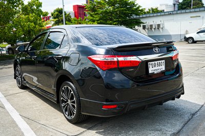 2015 Toyota Corolla Altis 1.8 Esport Sedan