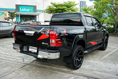 2016 TOYOTA HILUX REVO 2.4 G NAVI PRERUNNER DOUBLE CAB