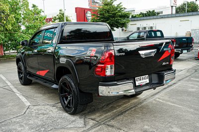 2016 TOYOTA HILUX REVO 2.4 G NAVI PRERUNNER DOUBLE CAB