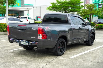 2020 Toyota Hilux Revo 2.4 J Plus Smart Cab Z Edition