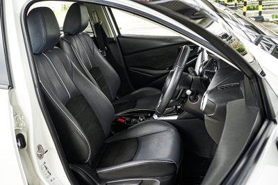 2022 Mazda 2 1.3 S Leather
