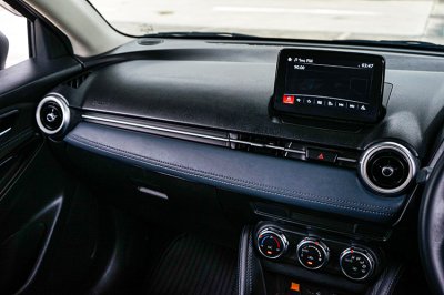 2022 Mazda 2 1.3 S Leather