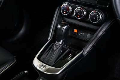 2022 Mazda 2 1.3 S Leather