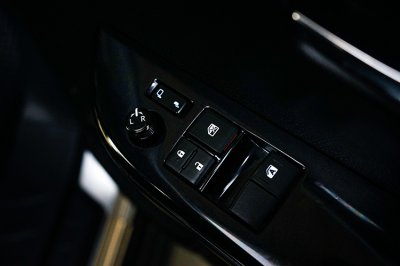 2023 Toyota Hilux Revo 2.4 Smart Cab Prerunner Mid