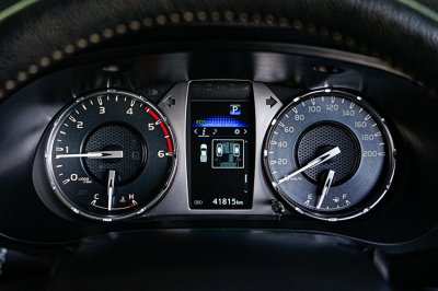 2023 Toyota Hilux Revo 2.4 Smart Cab Prerunner Mid