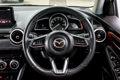 2020 MAZDA MAZDA2 1.3 S