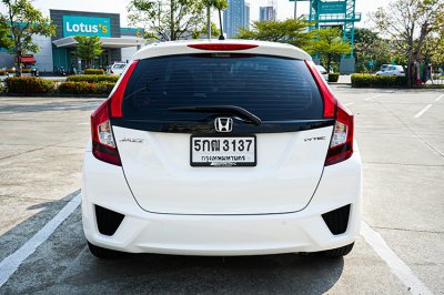 2016 Honda JAZZ 1.5 S