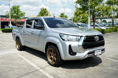 2021 TOYOTA HILUX REVO 2.4 MID Z EDITION DOUBLE CAB