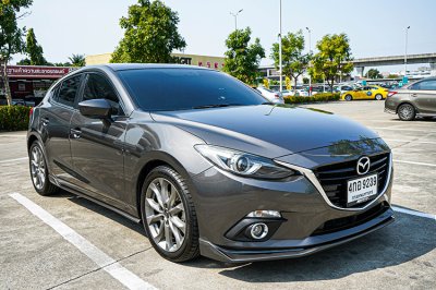 2016 Mazda 3 2.0 S Sports Hatchback