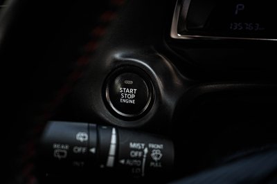 2016 Mazda 3 2.0 S Sports Hatchback