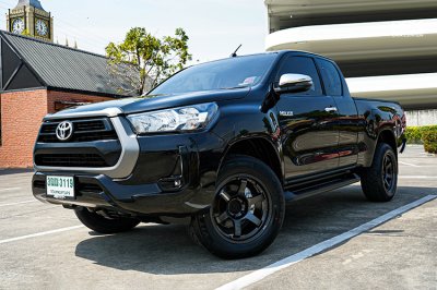 2021 Toyota HILUX REVO 2.4 Smart Cab Prerunner Entry Pickup
