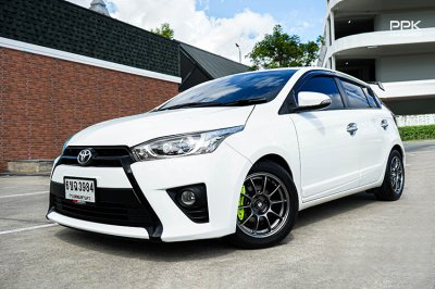 2015 Toyota YARIS 1.2 G Hatchback