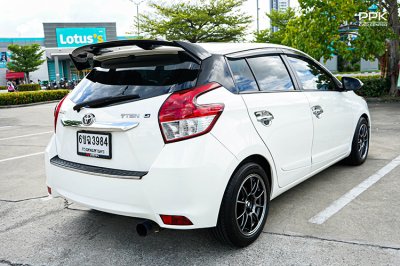 2015 Toyota YARIS 1.2 G Hatchback