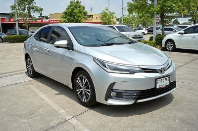 2019 TOYOTA COROLLA ALTIS 1.8 V Navi