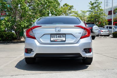 2016 HONDA CIVIC 1.8 E