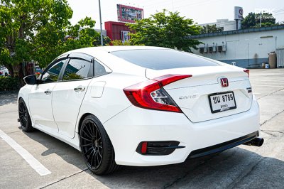 2016 Honda CIVIC 1.8 FC  EL Sedan