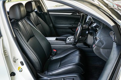 2016 Honda CIVIC 1.8 FC  EL Sedan