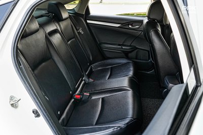 2016 Honda CIVIC 1.8 FC  EL Sedan