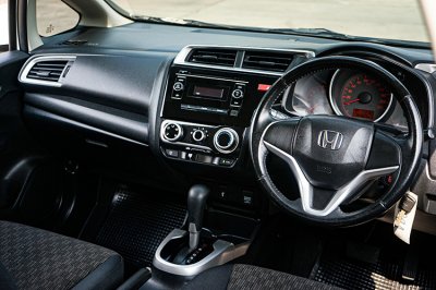 2015 HONDA JAZZ 1.5 i-VTEC S