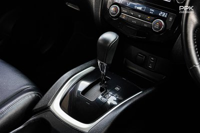 2017 Nissan X-TRAIL 2.0 V Hybrid 4WD SUV