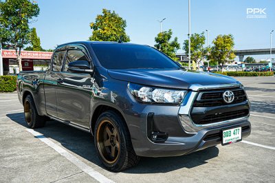2023 Toyota Hilux Revo 2.4 Smart Cab Z Edition Entry