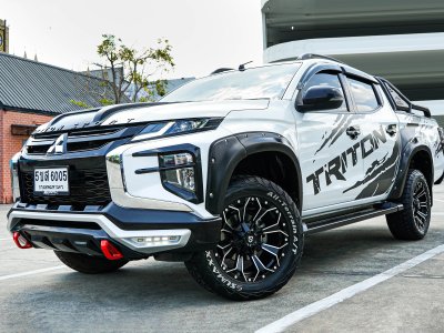 2023 Mitsubishi TRITON 2.4 Double Cab  GLS Plus