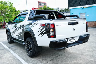2023 Mitsubishi TRITON 2.4 Double Cab  GLS Plus