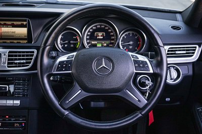 2016 BENZ E300 2.1 BLUETEC HYBRID