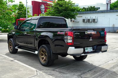 2019 MITSUBISHI TRITON  2.4 GLX PLUS MEGA CAB