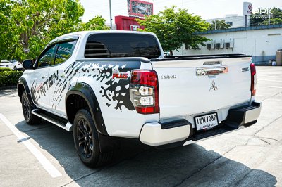 2021 Mitsubishi Triton 2.4 Double Cab GLS Plus