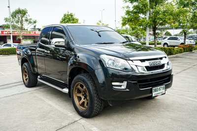 2014 ISUZU D-MAX  2.5 VGS Z-Prestige Navi HI-LANDER SPACECAB