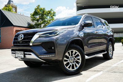 2020 Toyota FORTUNER 2.4  V SUV