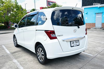 2013 Honda FREED 1.5  SE Wagon