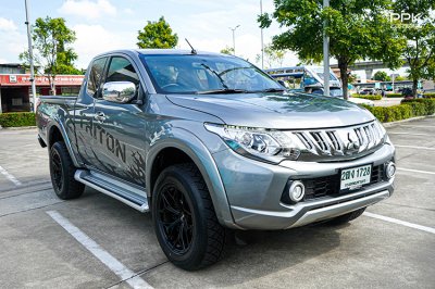 2017 Mitsubishi TRITON 2.4 Mega Cab GLS Plus Ltd Pickup