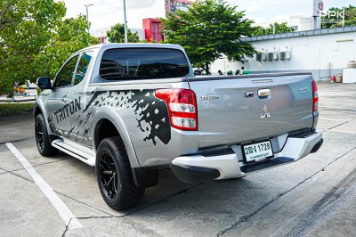 2017 Mitsubishi TRITON 2.4 Mega Cab GLS Plus Ltd Pickup